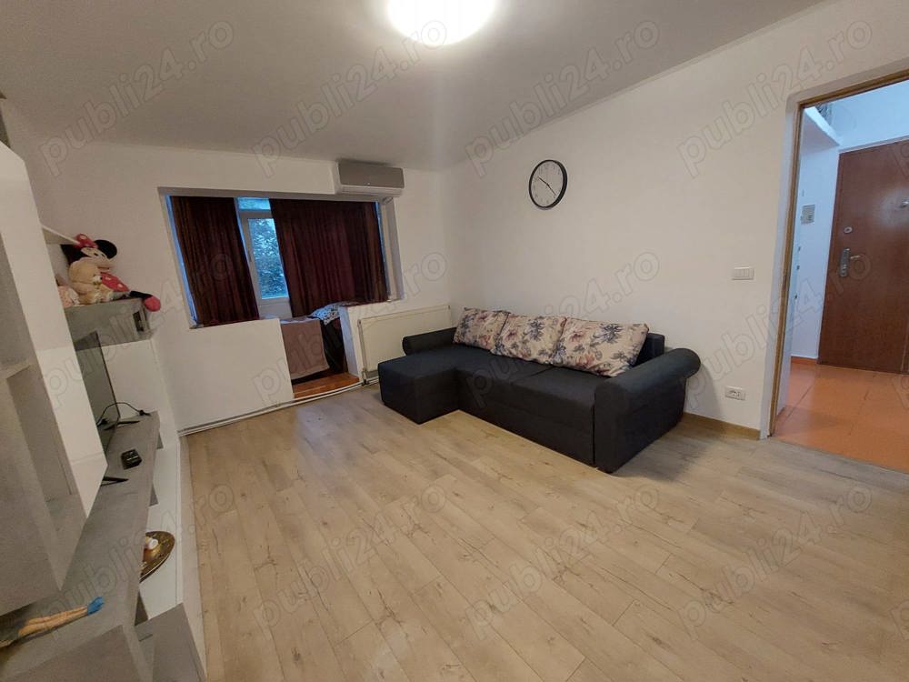 Vând apartament cu două camere 