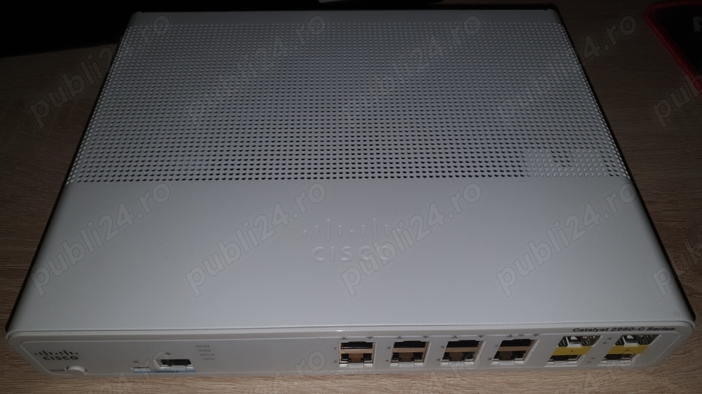 Switch Cisco ws-C2960C-8TC-L excelent streaming audio