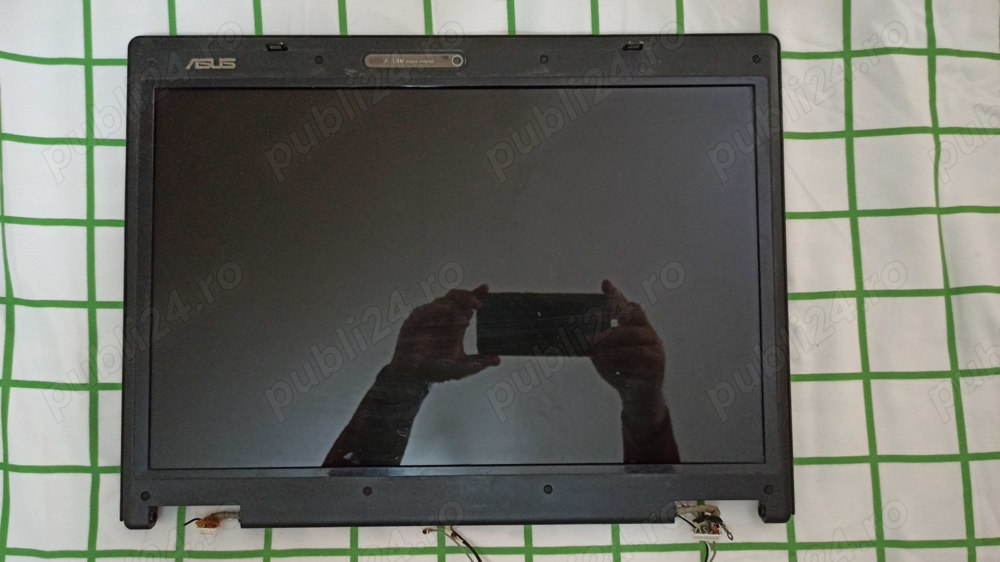 Vand (schimb)   Dezmembrez laptop Asus F7S complet, IEFTIN