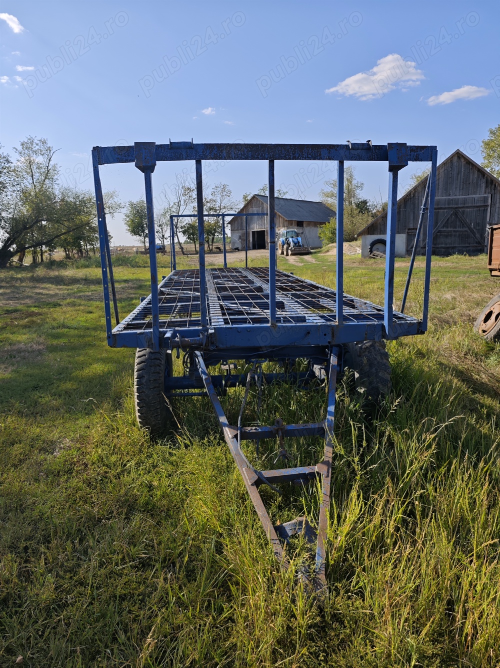 Trailer de vânzare 8 m lungime 2,4 m latime