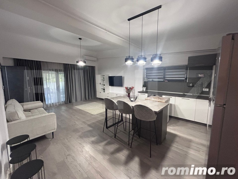 Penthouse cu 3 camere, 2 bai,  terasa 40 mp, zona centrala