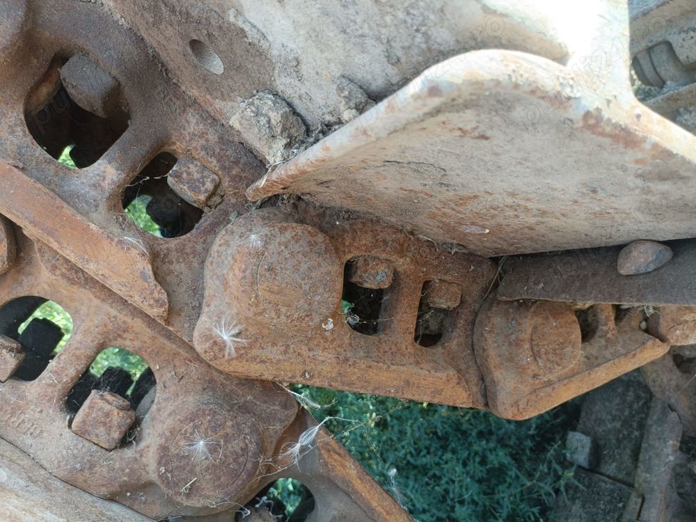 Vand diverse din dezmembrarea unui buldozer Fiat Allis bd 20 