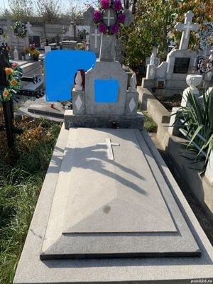 Vand cavou 2 locuri cimitirul Pacea nou si 2 locuri in cimitirul Itcani