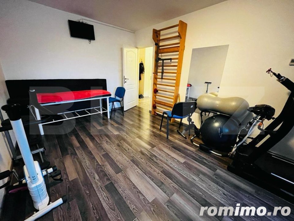 Apartament 3 camere,60mp,Micro 12