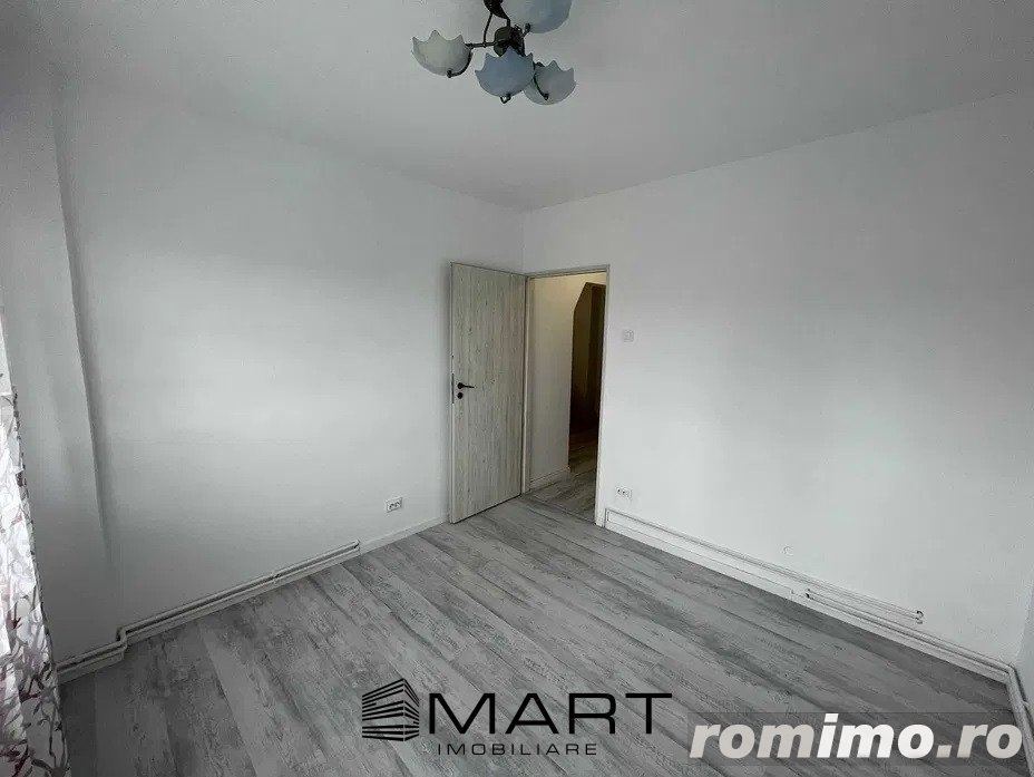 Apartament 2 camere decomandate Strand (renovat) +Pivnita