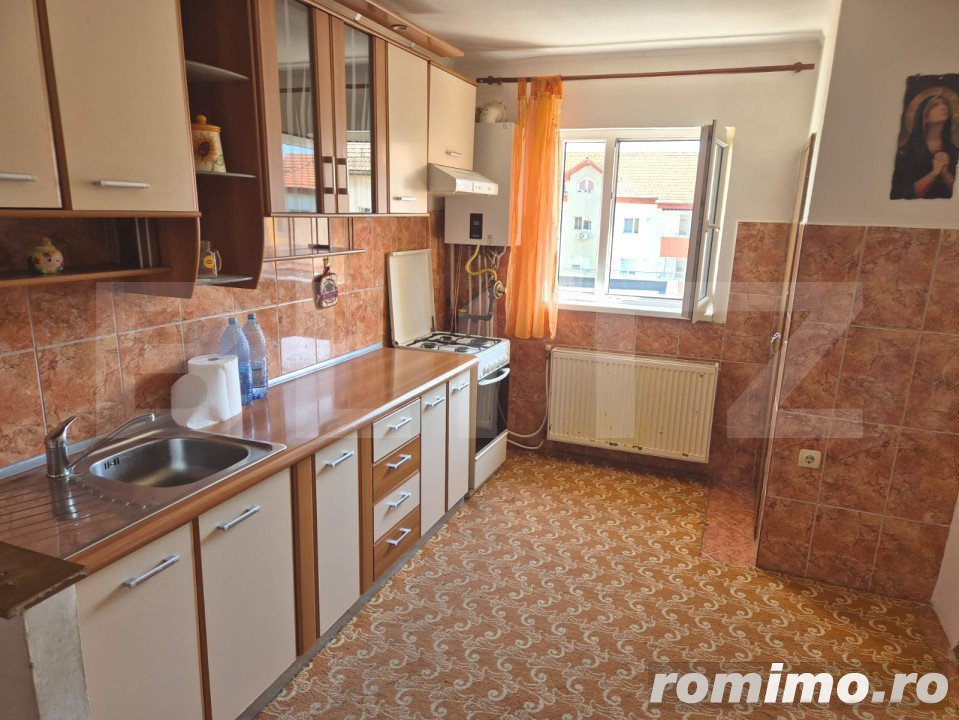 Apartament 3 camere,  zona Ampoi 1