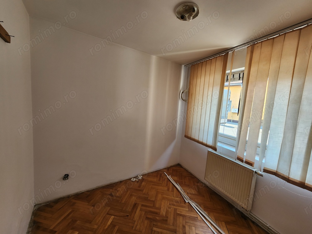 Inchiriez casa pentru birouri zona Aradului 