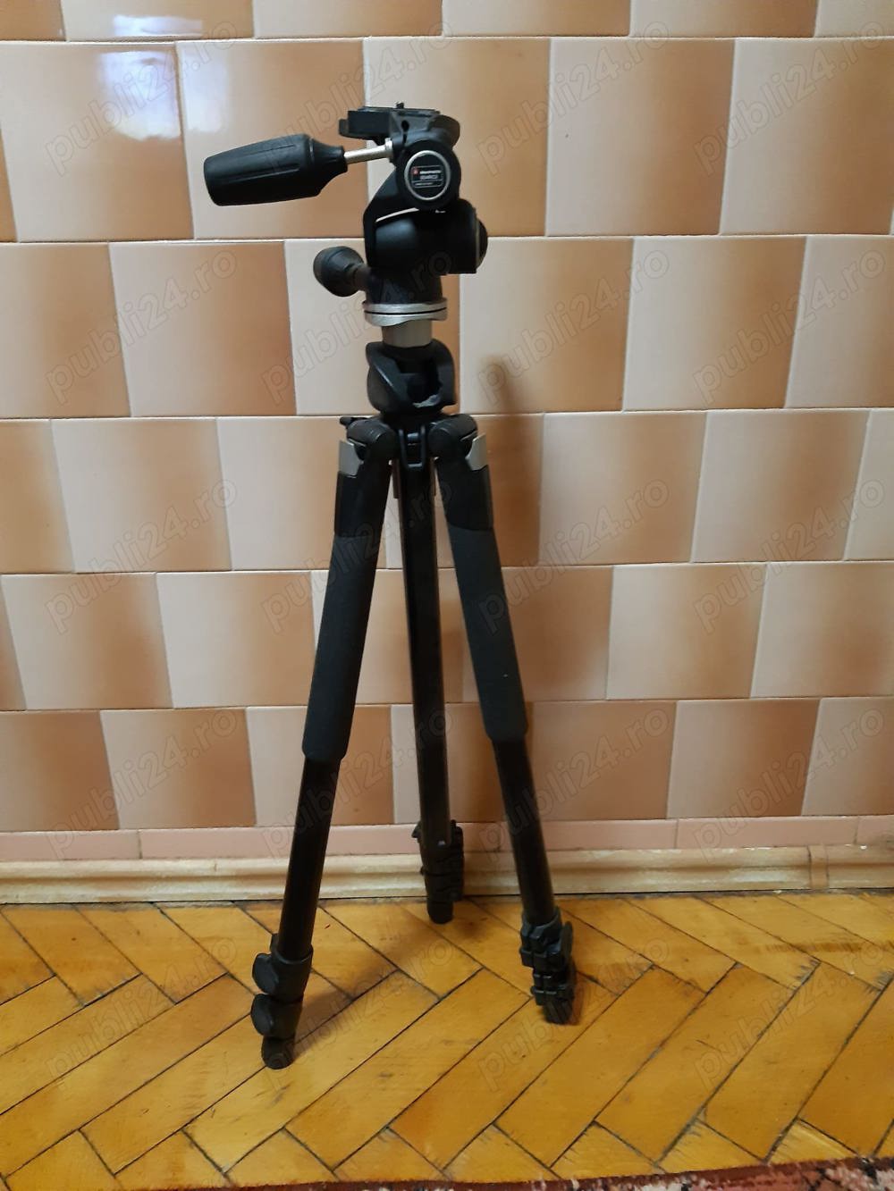 Trepied Manfrotto 055 proB