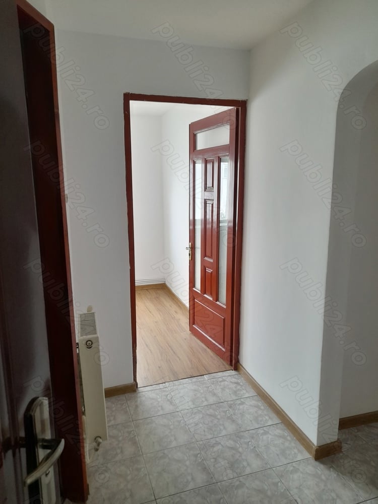 vânzare apartament 2 camere decomandate 