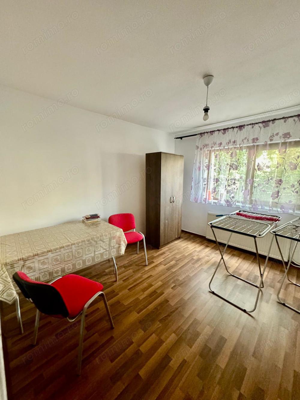 Apartament 3 camere zona Nicolae Balcescu