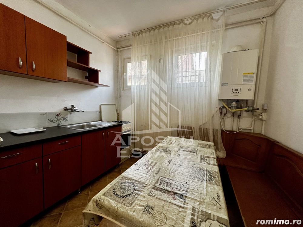 Apartament o camera, 32mp, centrala proprie, Complexul Studentesc