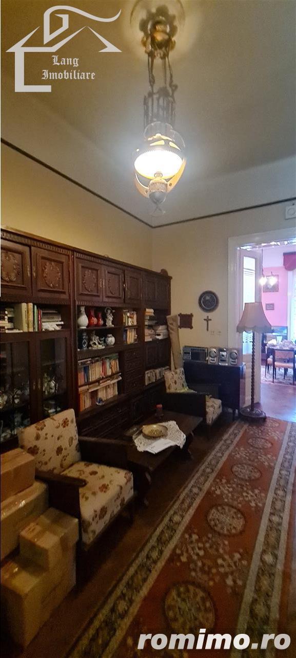 APARTAMENT  CAMERE MARI ULTRACENTRAL