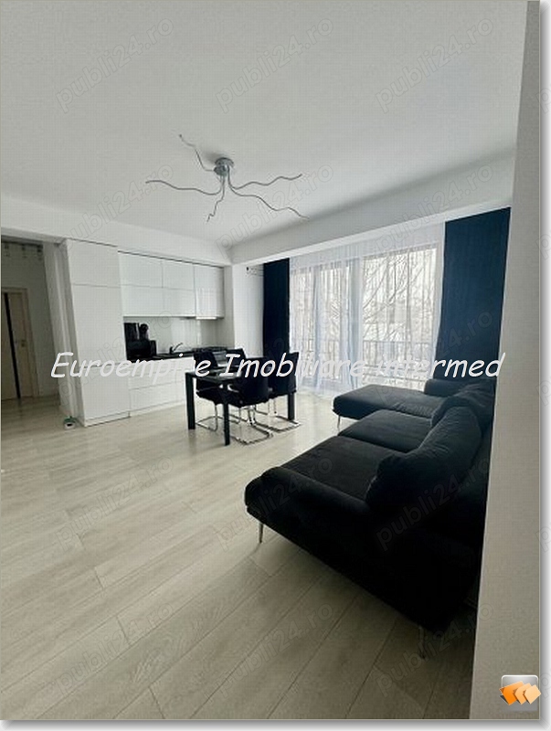 Apartament 3 camere de vanzare zona Energia