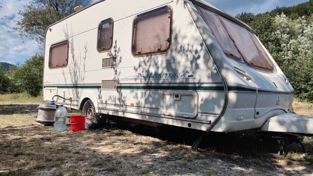 Abbey Ventura încadrată la remorcă specială (se conduce cu cat. B.)  An fabricație 2004