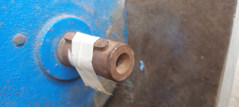 Motor trifazic nefolosit