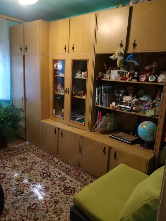 Vând mobilă tineret