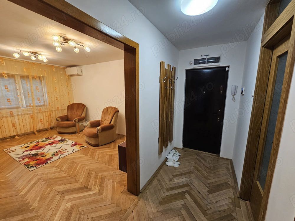 Proprietar, inchiriez pe termen lung apartament cu 4 camere-decomendat