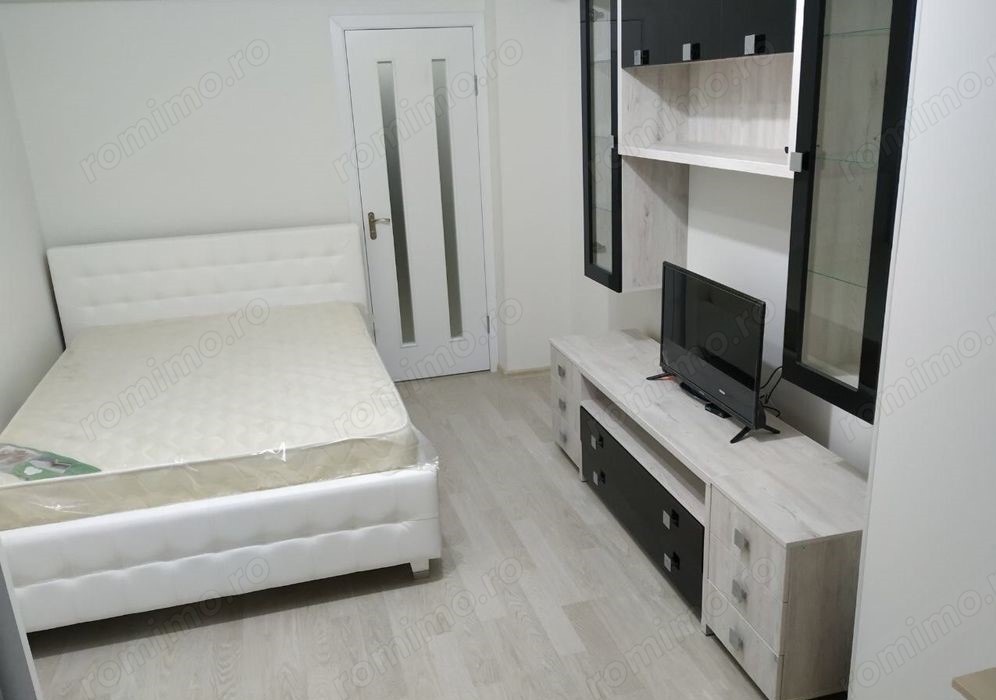 Garsoniera la intersectia Sos. Virtutii cu Bd. Uverturii