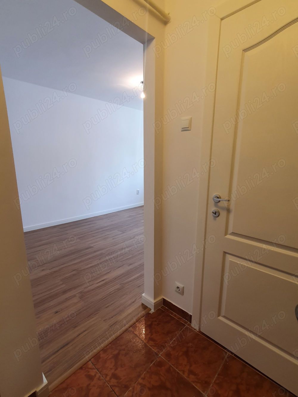 PROPRIETAR DIRECT, Apartament 1 cameră complet renovat la BULEVARD! !