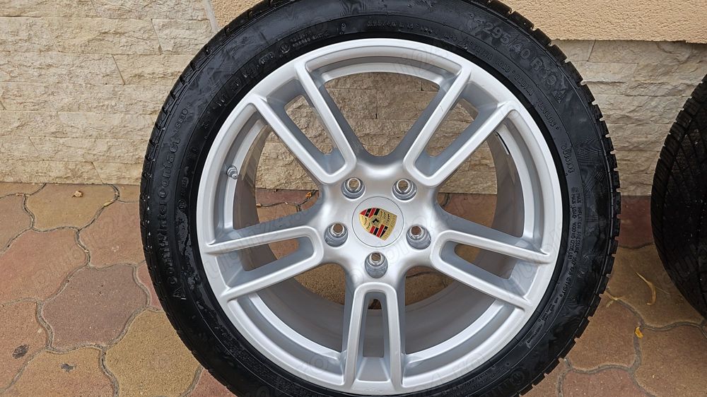 Da vânzare roti de iarna de la Porsche Panamera an 2019