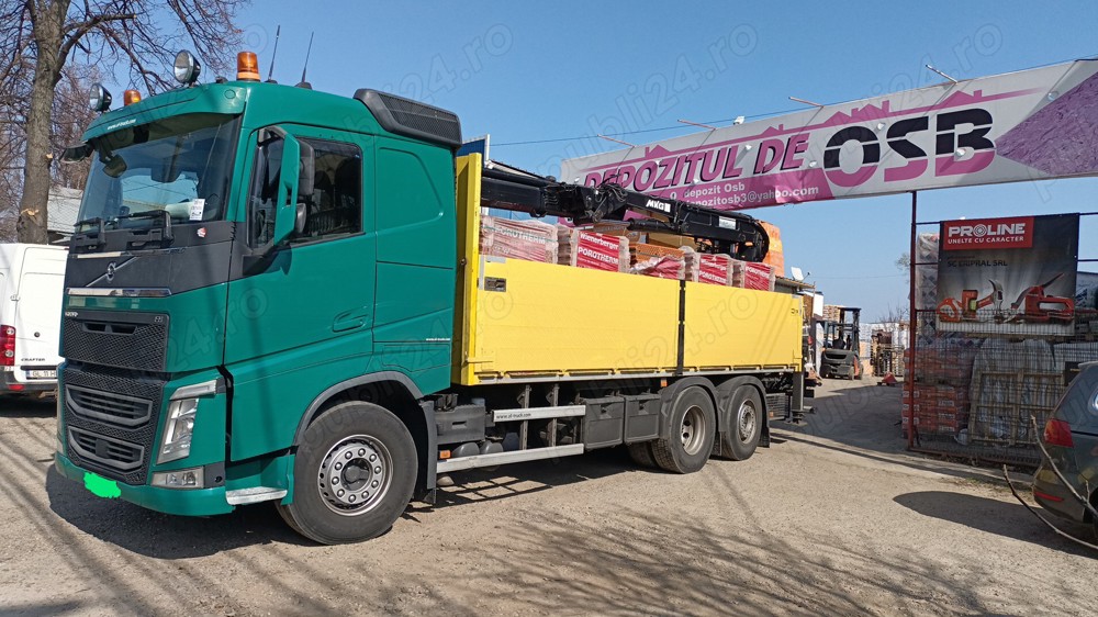 Vând camion Volvo + remorca 