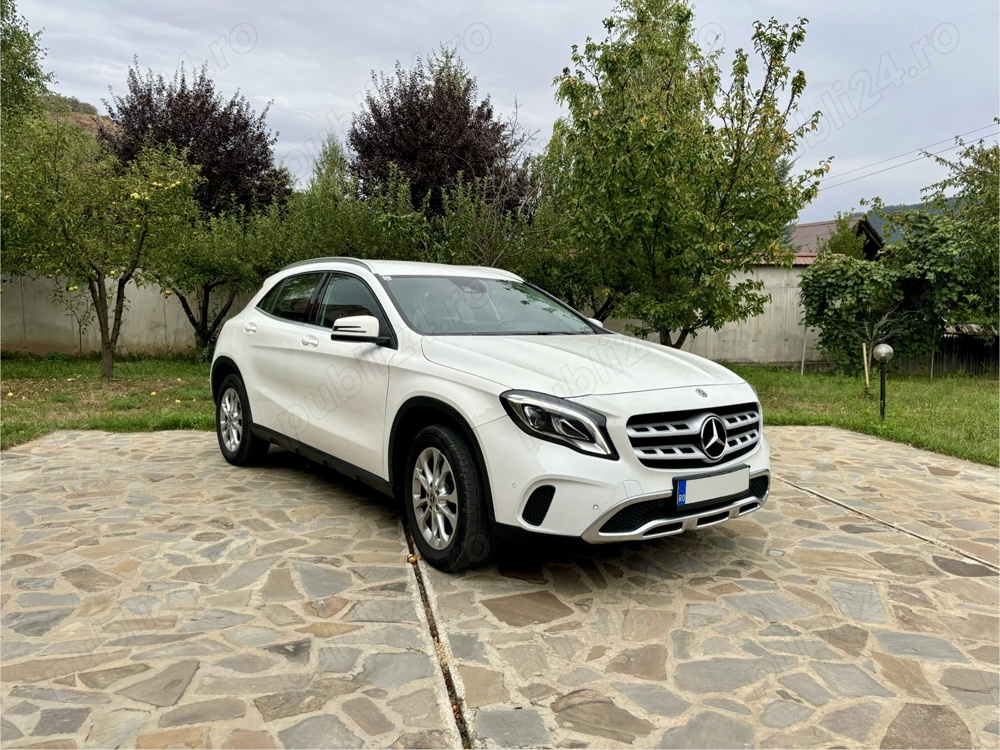 Mercedes-Benz GLA180 (Prima inmatriculare 09 2019)
