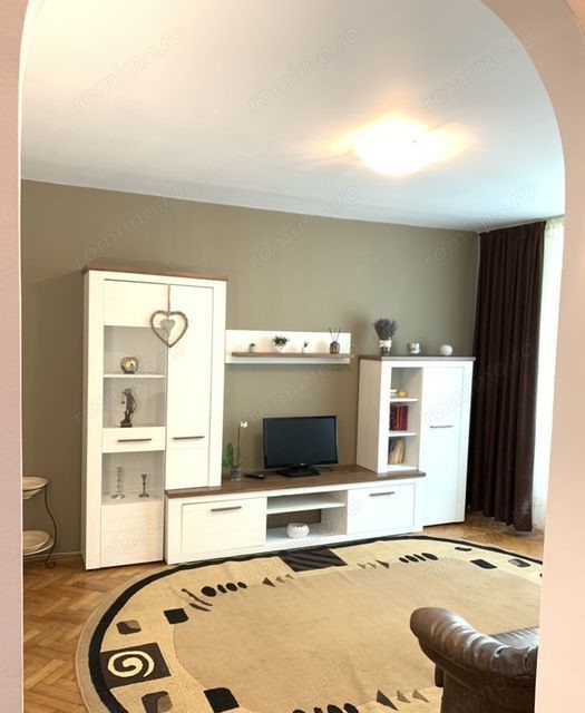 apartament zona piata Chibrit-RAR