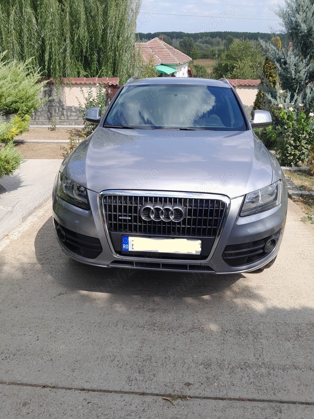 Vând Audi Q5 înmatriculat,stare foarte bună de funcționare,an 2010.