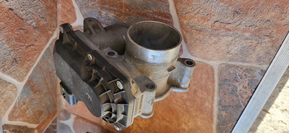 clapeta acceleratie clio 2 1.2 benzina 