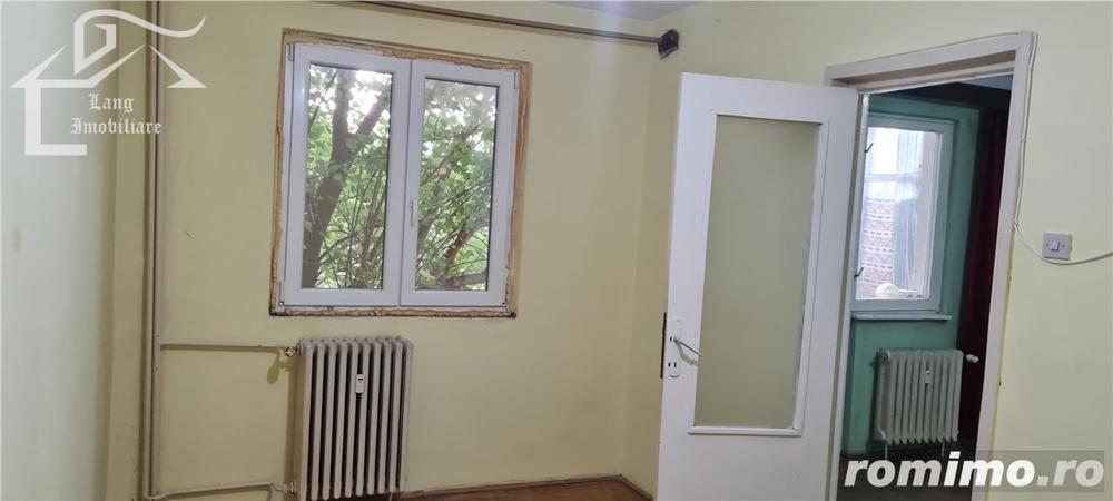 APARTAMENT 2 CAMERE ARADUL NOU ETAJ 1