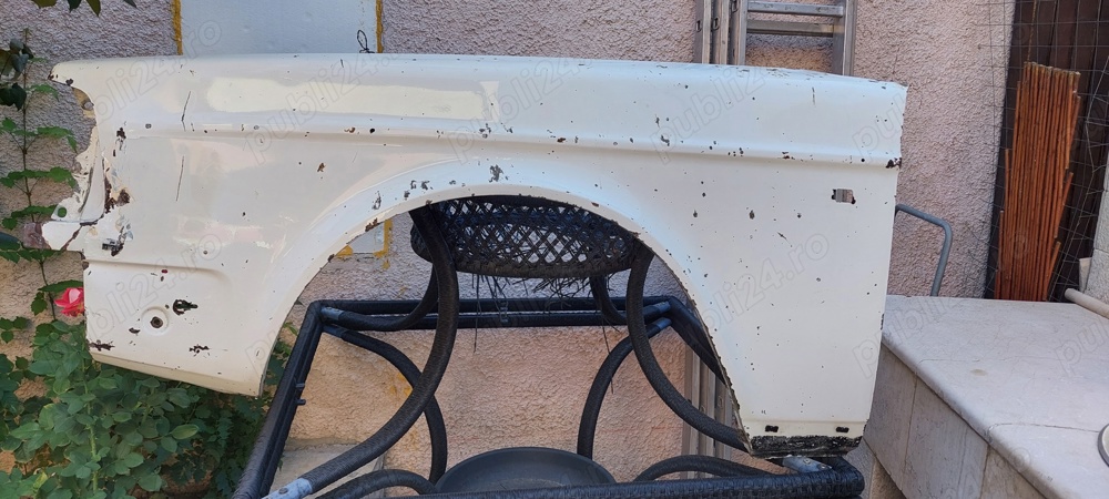 aripa fata dreapta si stanga Volvo 240, 244, 245