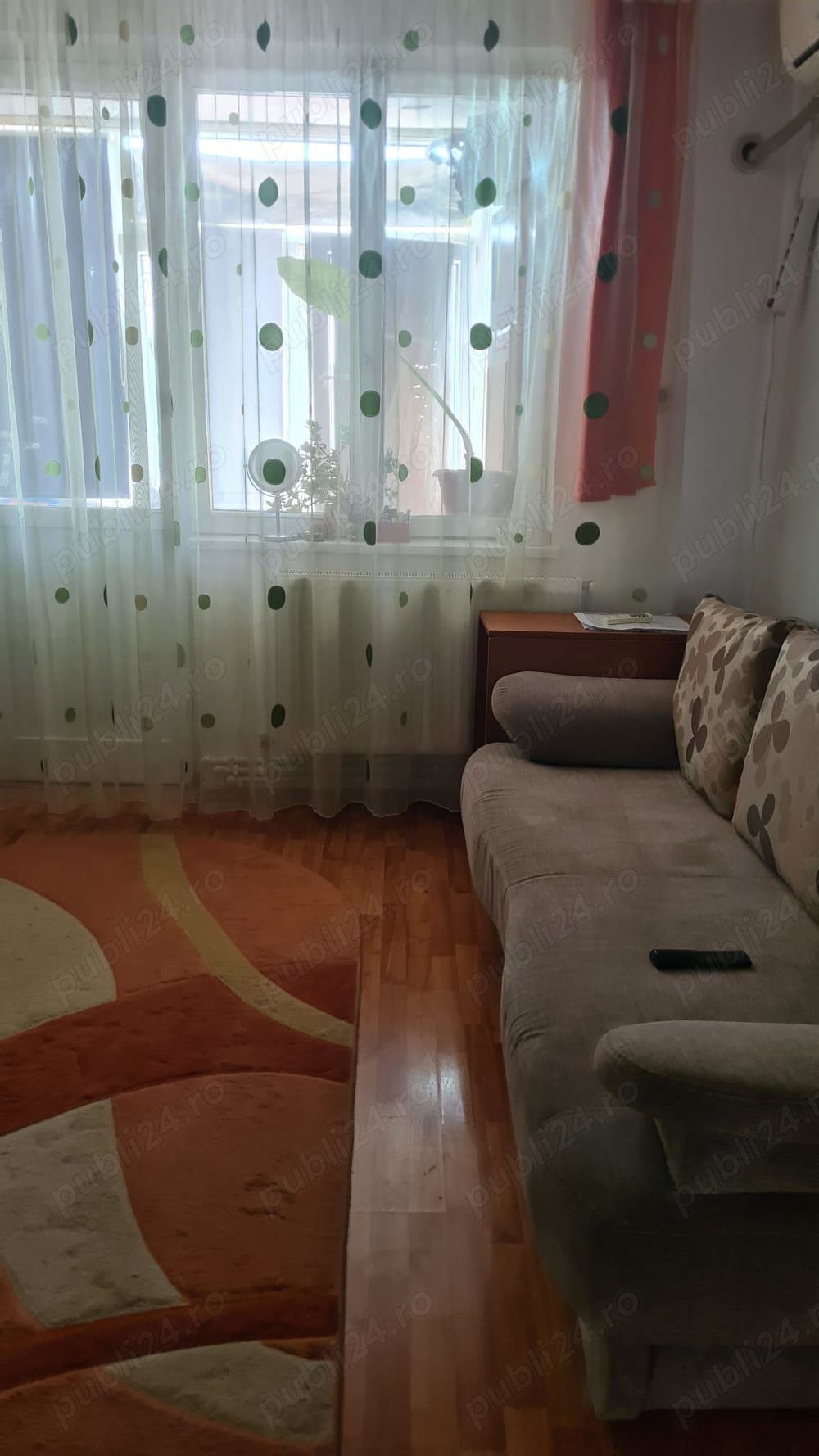 Vând apartament cu două camere et 2 