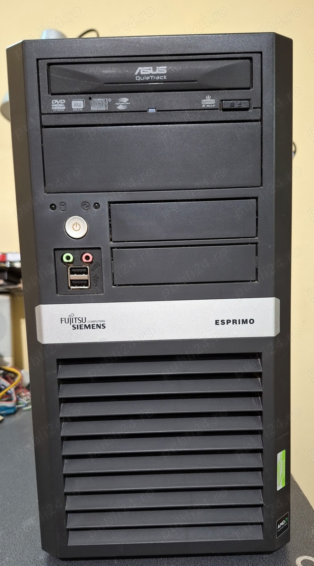 PC FujitsuSiemens Esprimo AMD Phenom TripleCore, SSD