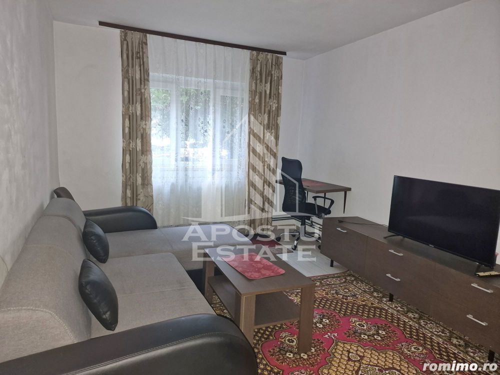 Apartament cu 2 camere, centrala proprie, zona Lipovei