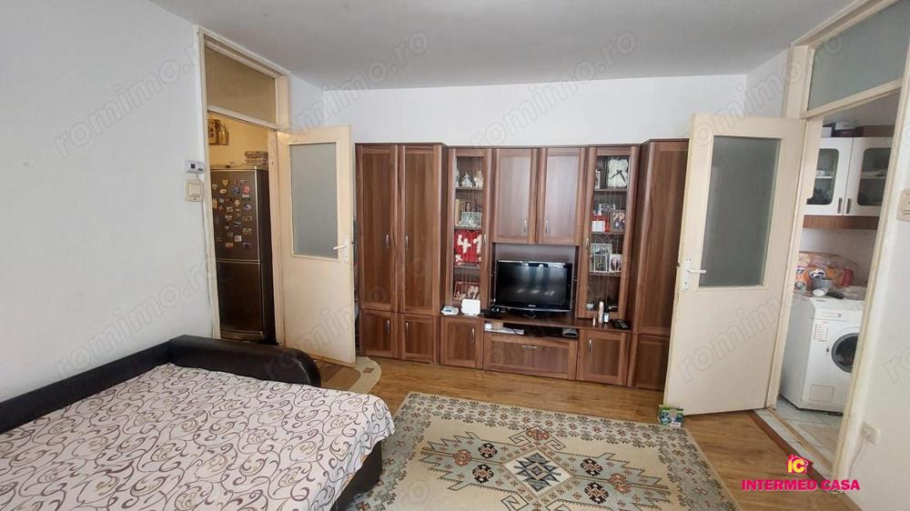 Apartament 3 camere et 1 din 4 zona Rahovei (Clinica Paltinul)