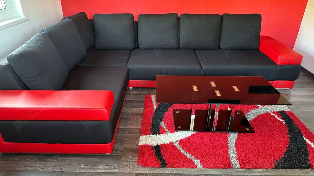 Vând canapea,dulap bar, masuță televizor pe colț.