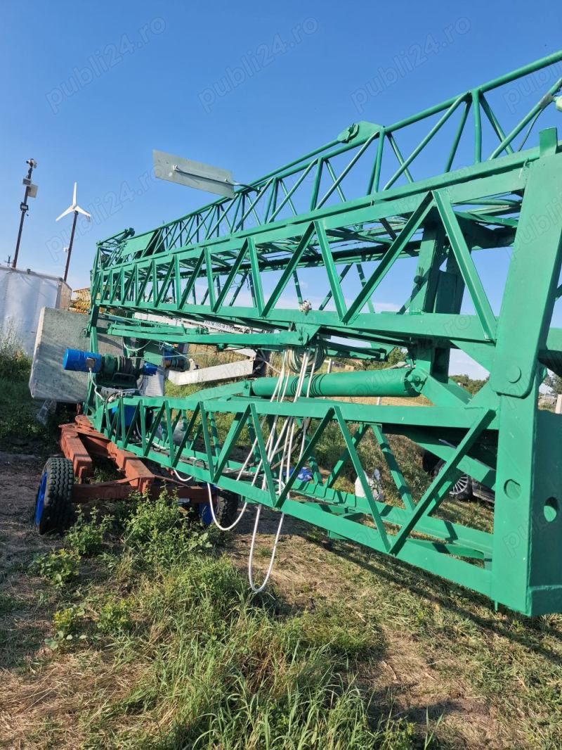 Vand macara de constructii  automontanta 11 metri înălțime  