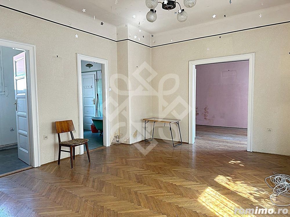 Apartament ultracentral de vanzare, zona Teatrului Oradea