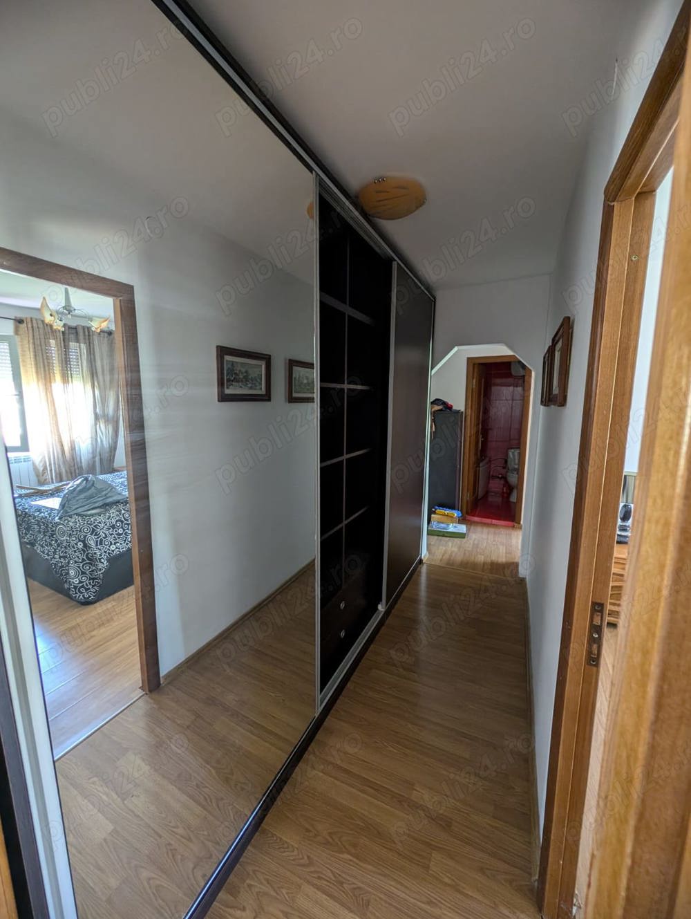 Vand apartament ,merita vazut !