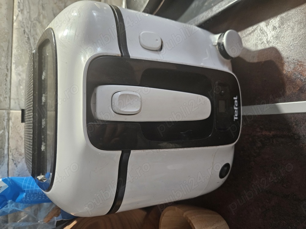 Friteuza cu ulei Tefal