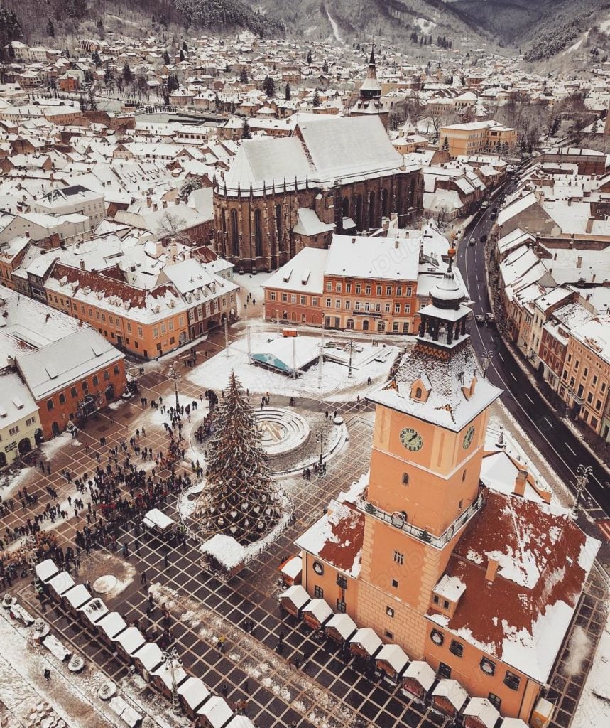 Garsoniera Cu Baie si Bucatarie!