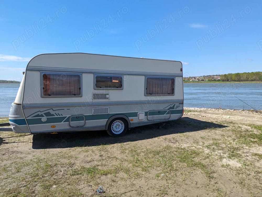  Rulotă Fendt Karaat 470 TF