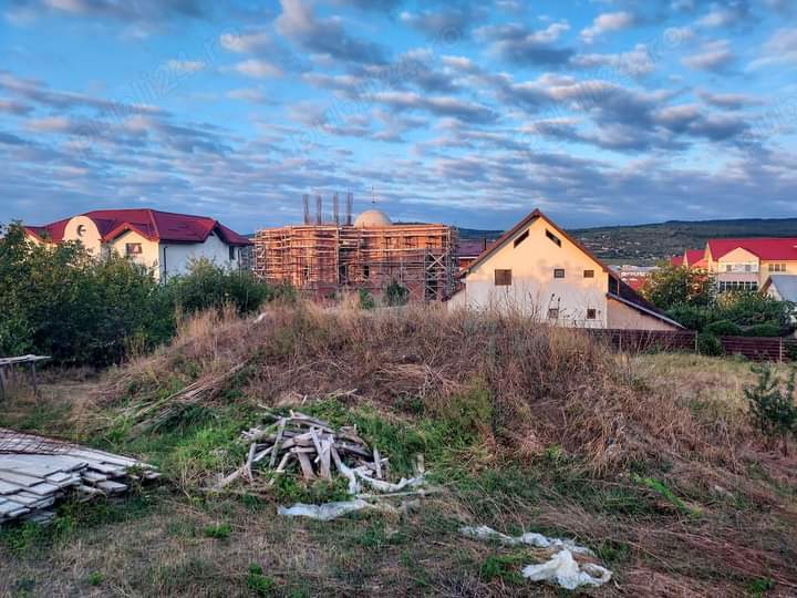 Teren Hârlău