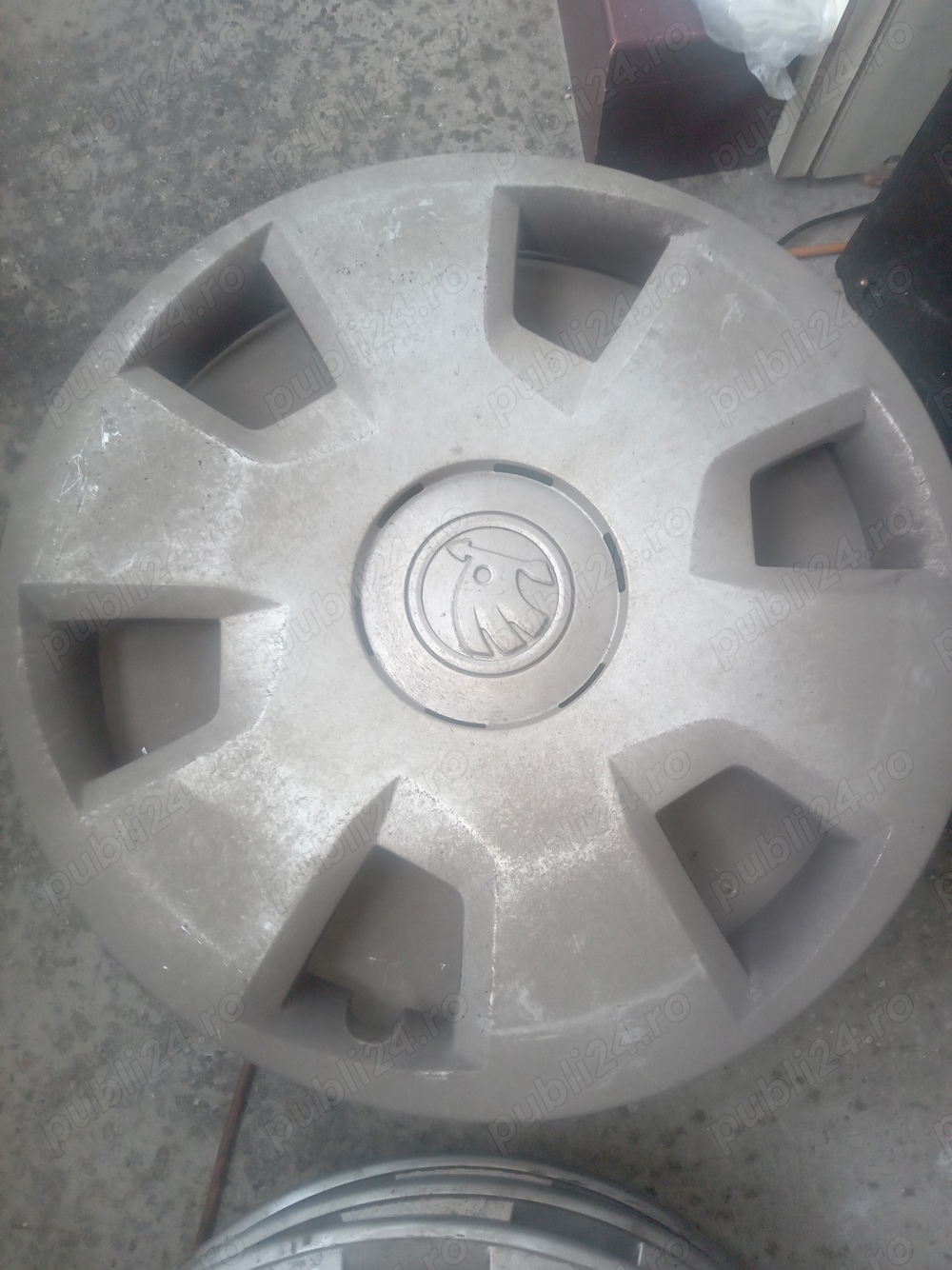 Capace roti originale SKODA pe 15