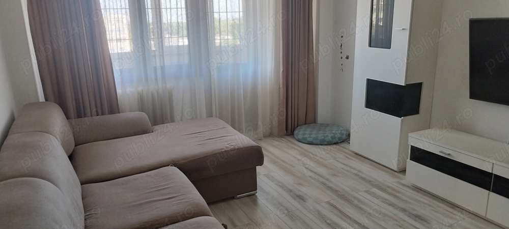 Vând apartament 3 camere Slobozia