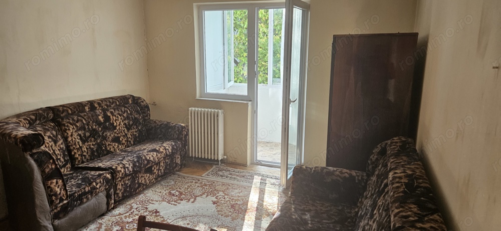 Vand apartament 2 camere in Deva, zona Armatei, etaj 2, bloc de 4 etaje, suprafata utila 38 mp, baie