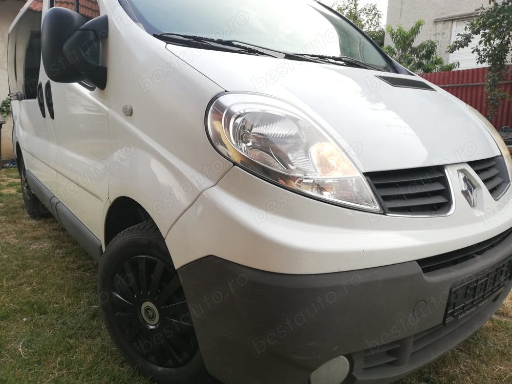 Renault Trafic 2cdti 2012 9loc 166mkm!