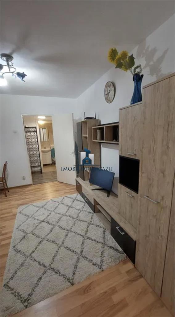 Inchiriere Apartament 3 Camere Semidecomandat Moldovita