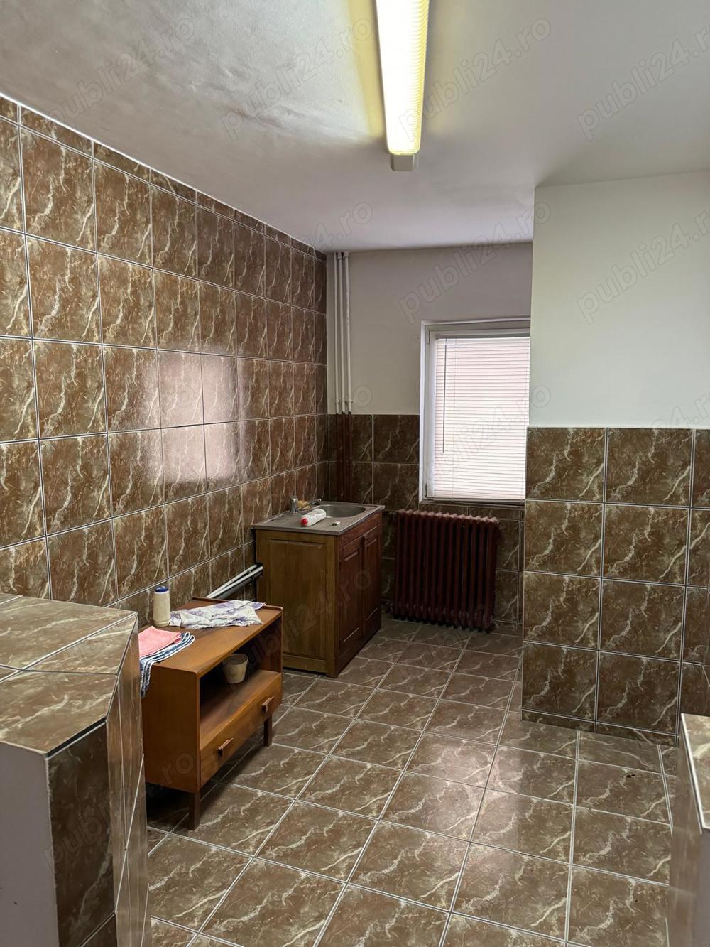 apartament 3 camere zona Kiseleff, etaj 3, decomandat