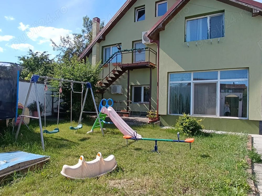 Casa spatioasa cu teren generos